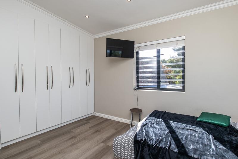 To Let 3 Bedroom Property for Rent in Constantia Western Cape